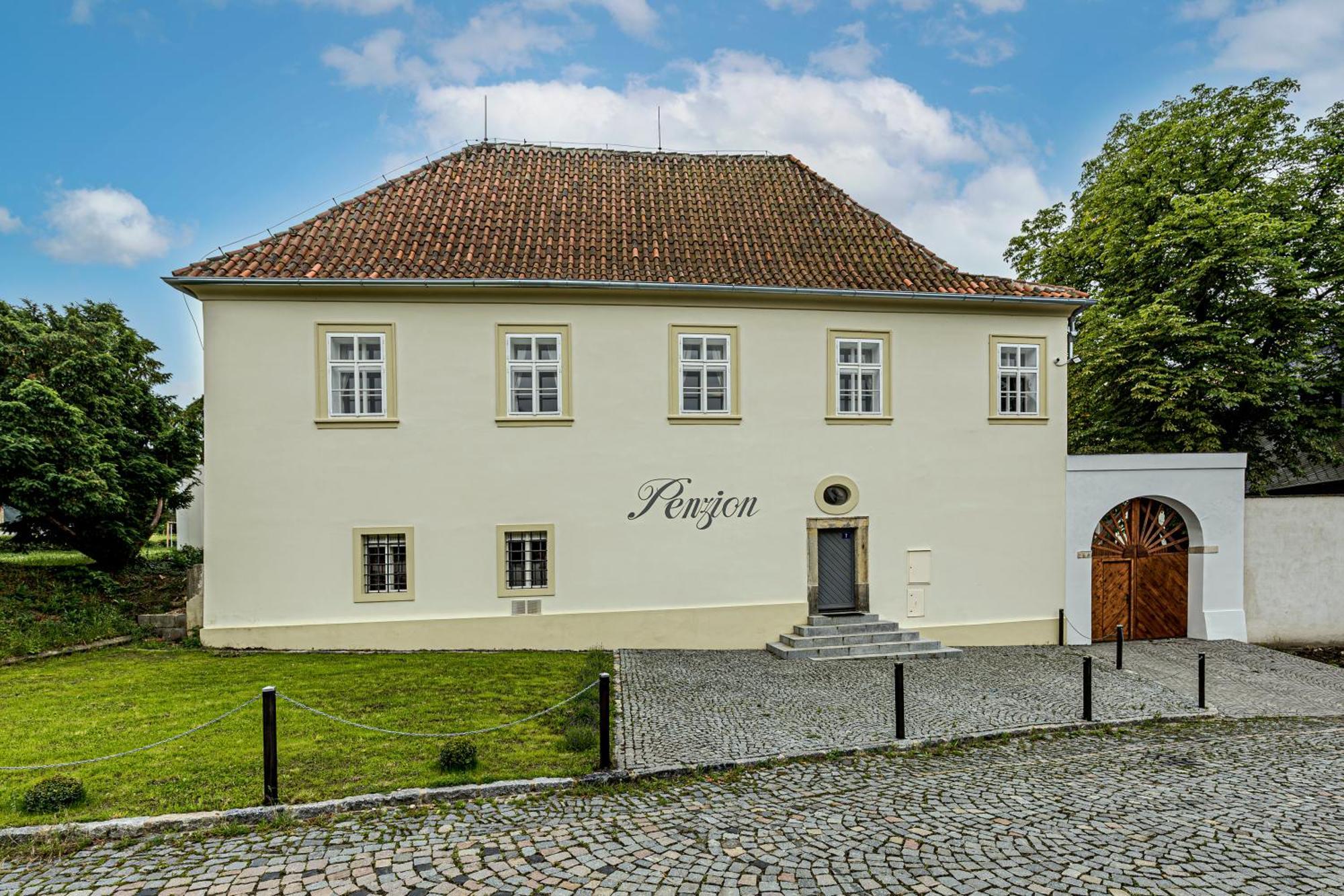 Penzion Popelka Roudnice nad Labem Esterno foto
